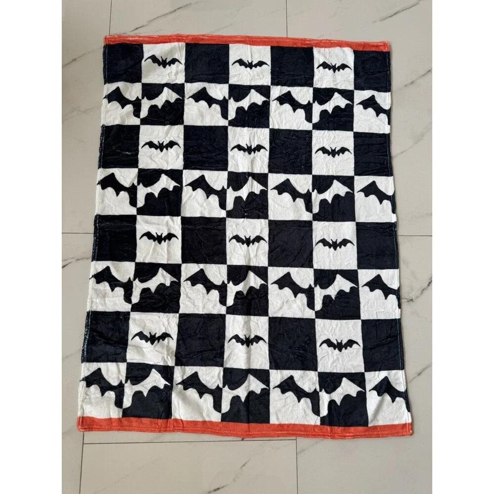 Throw blanket Roll Halloween Throw Blanket 50